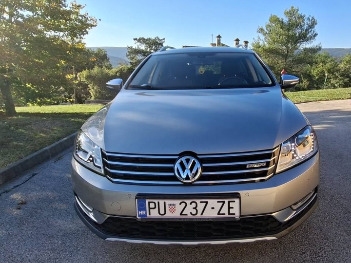 VW Passat Altrack