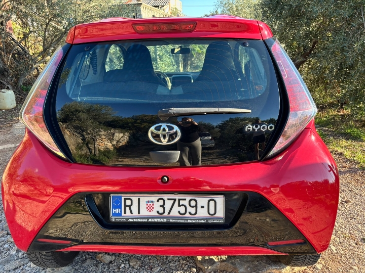 Toyota Aygo 1.0 x-play touch