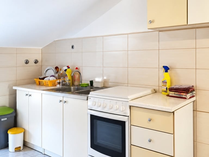 Rijeka, Banderovo, 2S stan 64 m2, najam