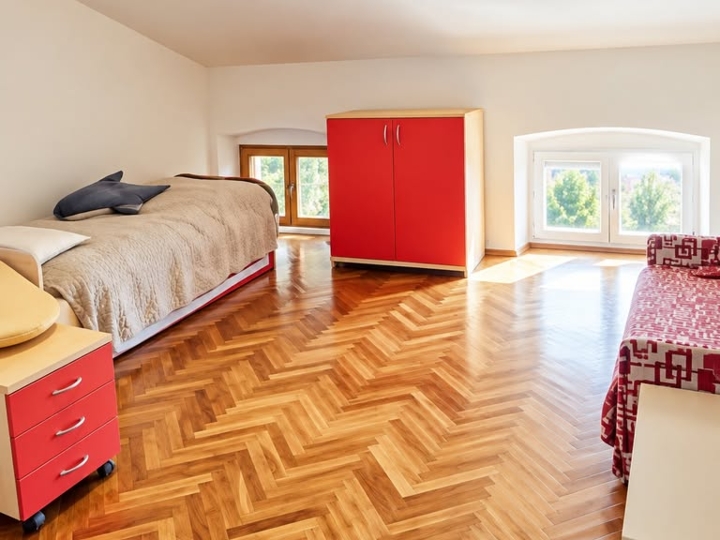 Rijeka, Banderovo, 2S stan 64 m2, najam