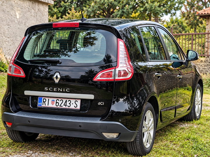 Renault Scenic 1.5 dCi, 2011. god., 213.000 km, bogata oprema