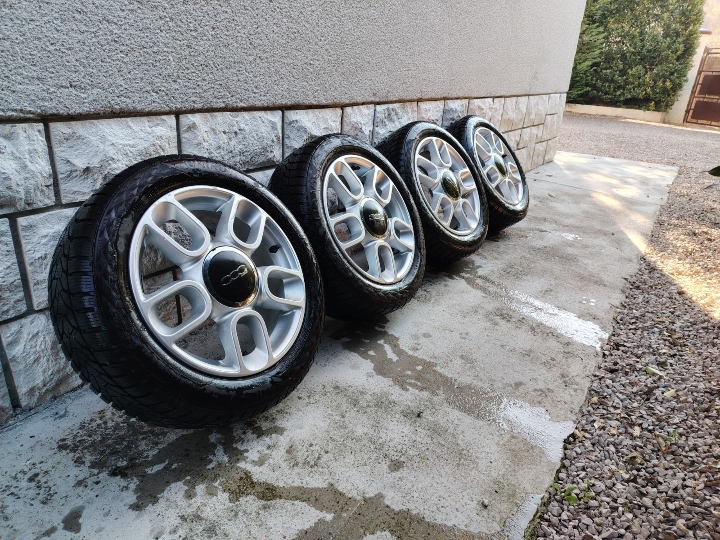 Fiat 500 Alu. felge i zimske gume 15"