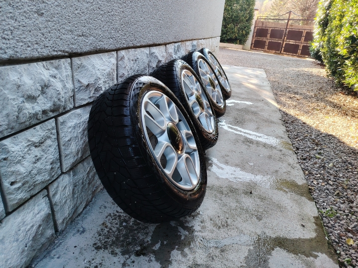 Fiat 500 Alu. felge i zimske gume 15"