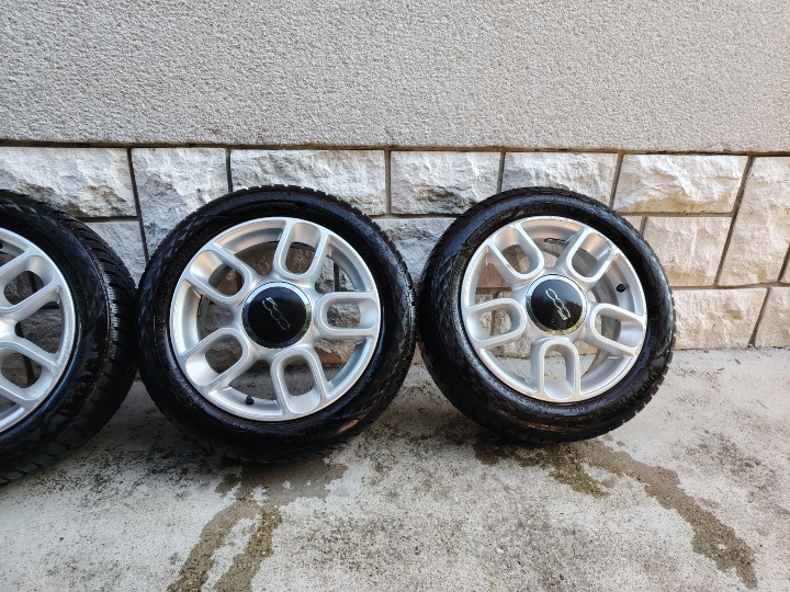 Fiat 500 Alu. felge i zimske gume 15"