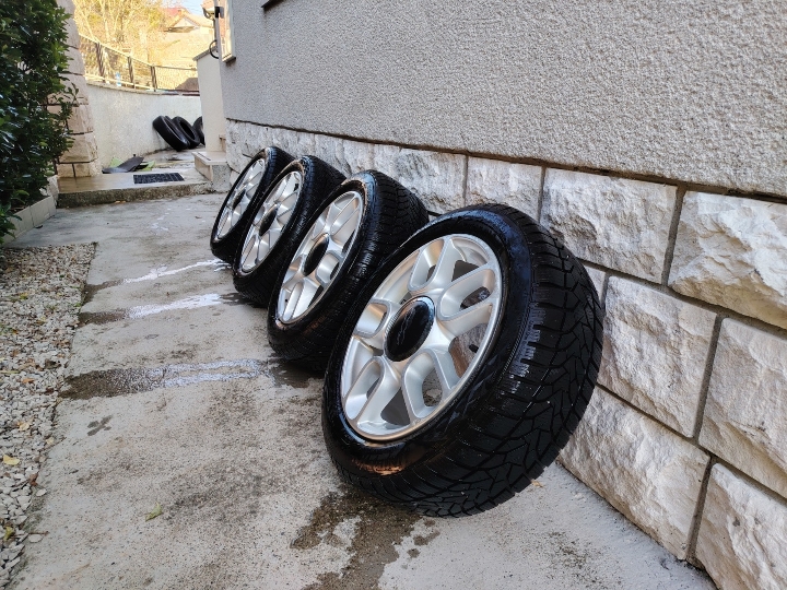 Fiat 500 Alu. felge i zimske gume 15"