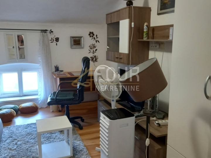Rijeka - širi centar, 31.03m2, 1Skl.