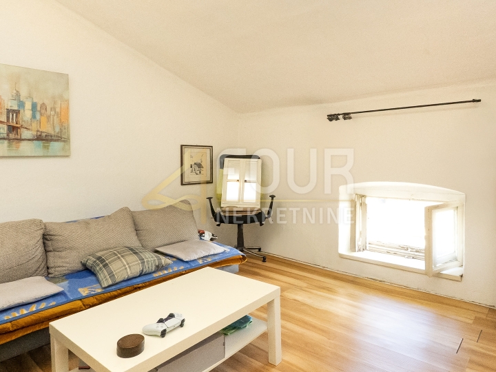Rijeka - širi centar, 31.03m2, 1Skl.