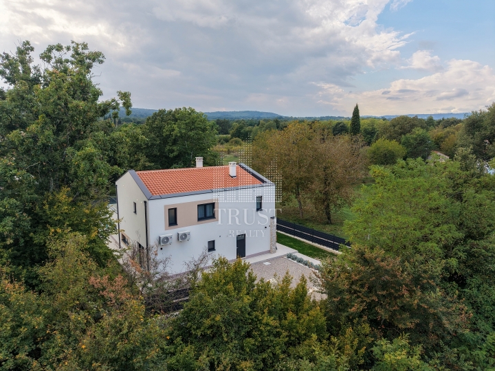 Istra, Labin - atraktivna vila s bazenom