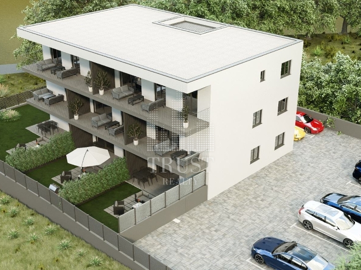 Rijeka, Drenova - novogradnja 2S+DB, okućnica 55 m2
