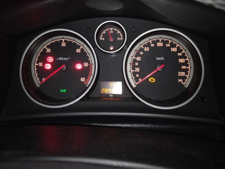Opel Astra H 800 €