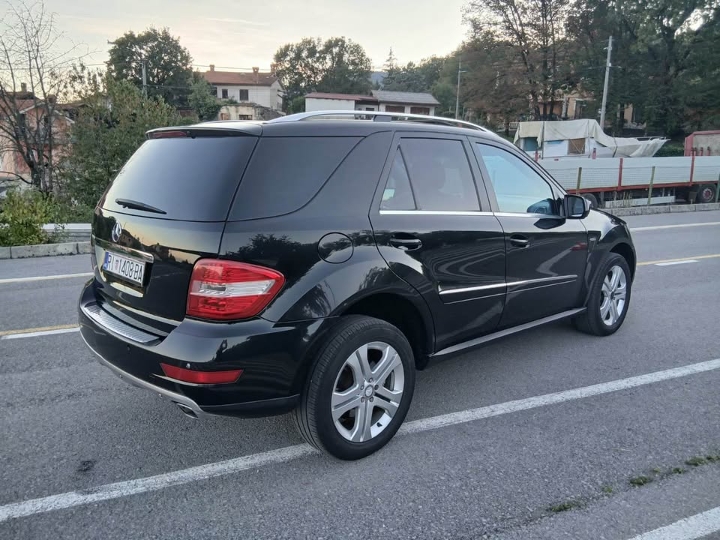 Mercedes Benz ML 300 CDI 4MATIC
