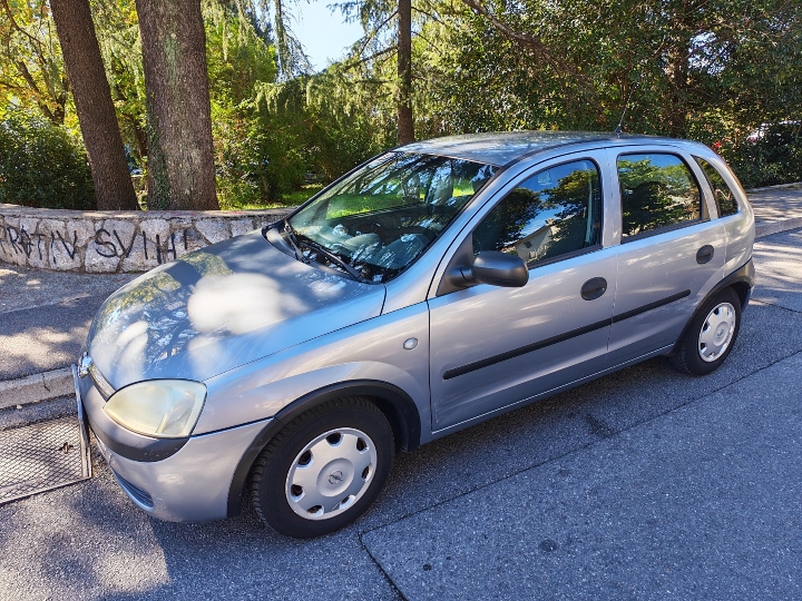Opel Corsa 1.0 12V