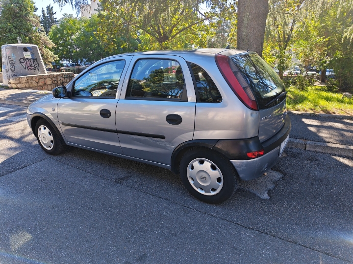 Opel Corsa 1.0 12V