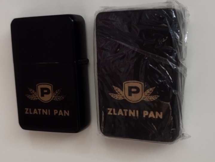 Zippo zlatni pan