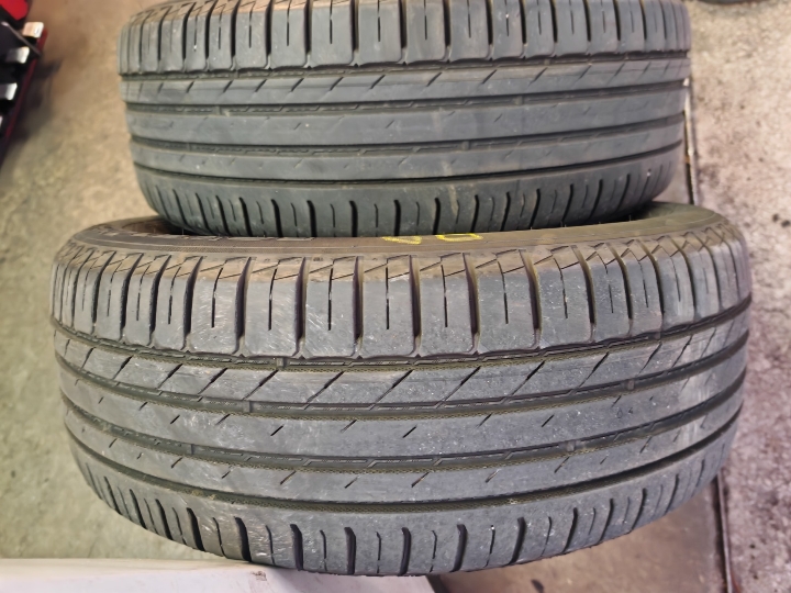 Nokian 215/55 R18