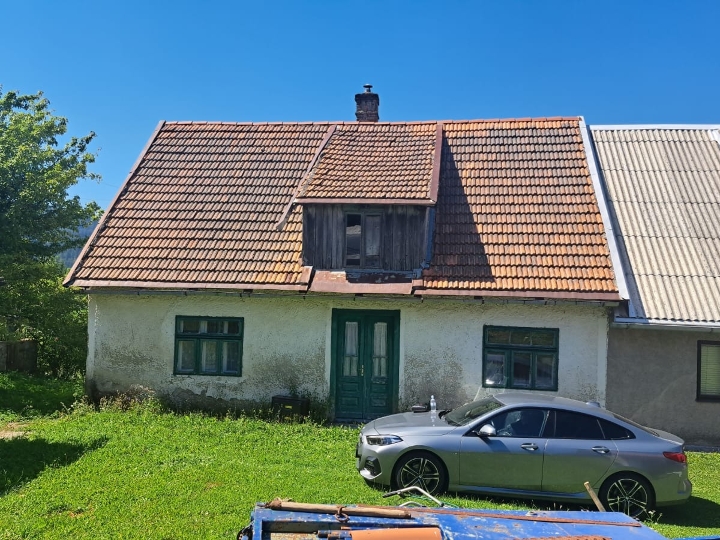 Brestova Draga - Gorski kotar kuća s okućnicom i velikim potencijalom