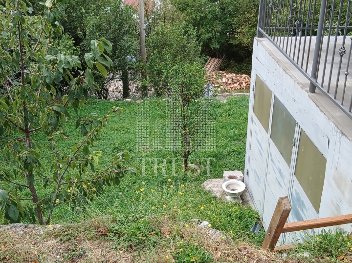 Križišće, Kraljevica, kuća s bazenom