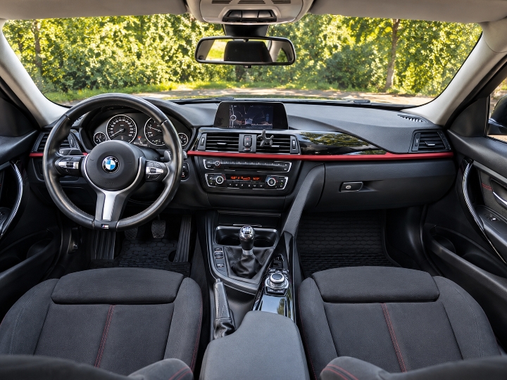 BMW 3 karavan, 320D F31, 184 KS Sport line