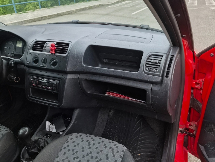 Škoda praktik 1.6 TDI, 2012. g., reg. 07./27.