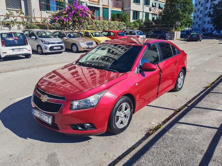 Chevrolet Cruze 1.6 Plin