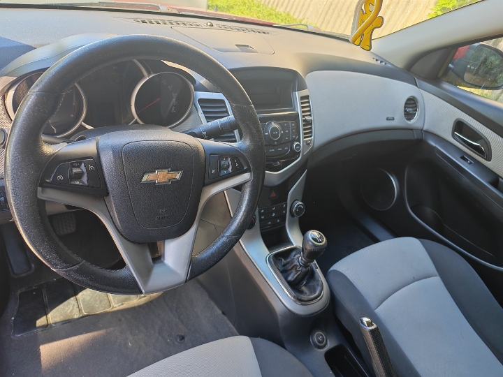 Chevrolet Cruze 1.6 Plin