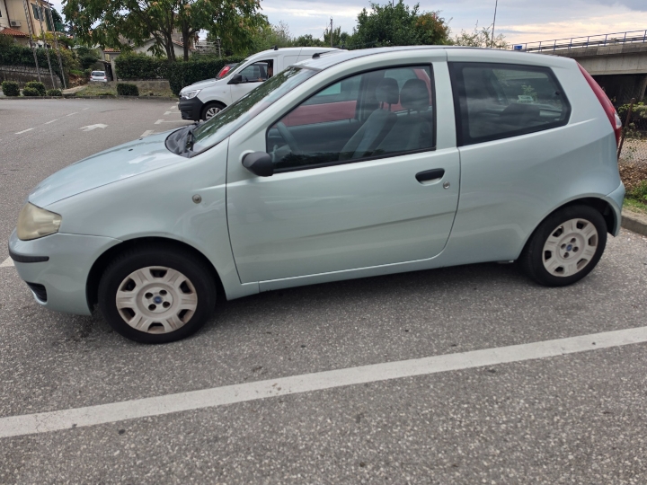 Fiat Punto 1.2 reg, hr auto, klima ispravna
