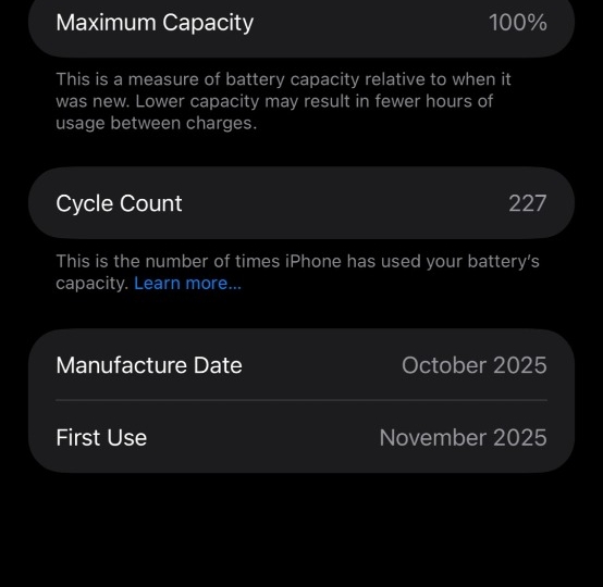 IPhone 17 Pro Max 256 GB – Deep Blue + dodatna oprema