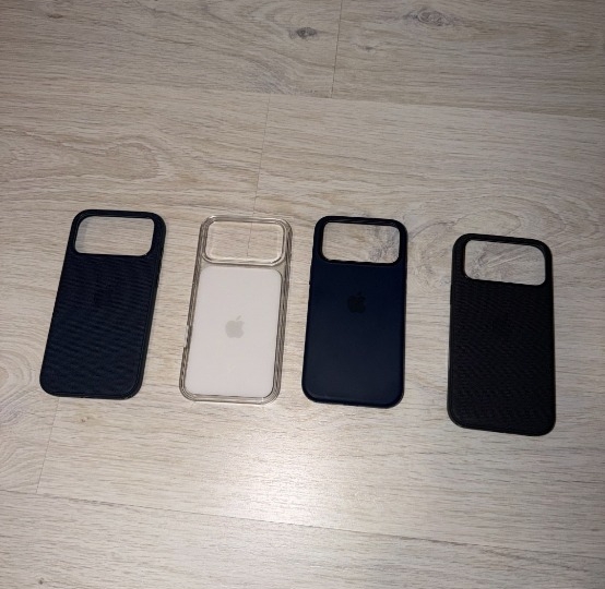 IPhone 17 Pro Max 256 GB – Deep Blue + dodatna oprema