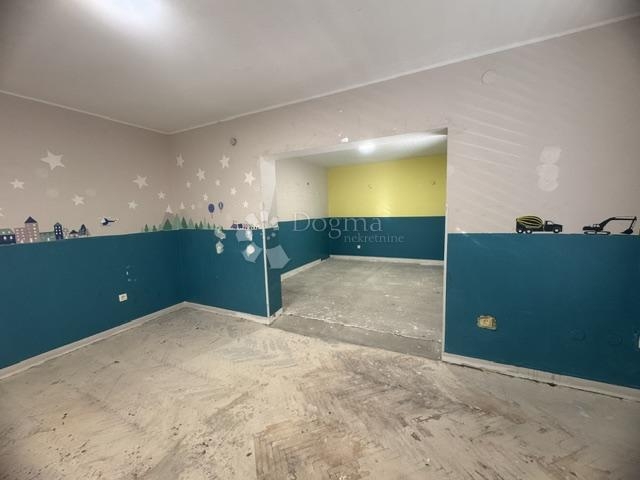Krnjevo - etaža s terasom i vrtom
