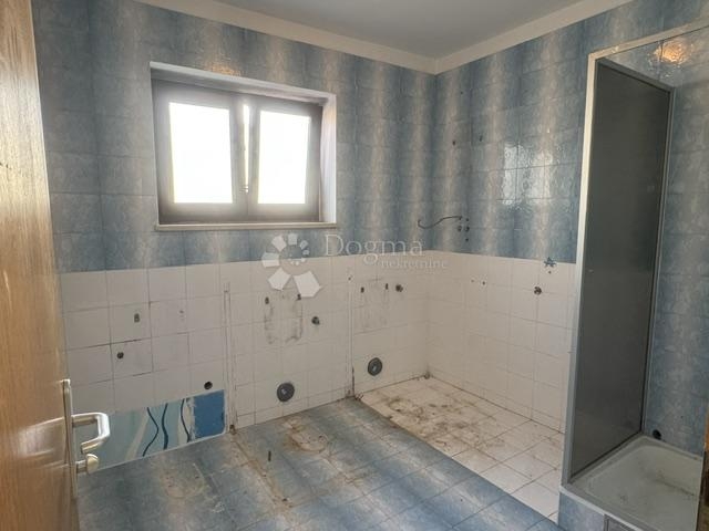 Krnjevo - etaža s terasom i vrtom