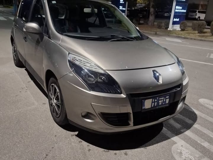 Renault Megane Scenic 1.5 dci