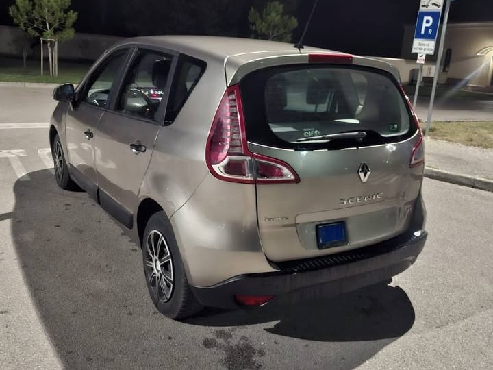 Renault Megane Scenic 1.5 dci
