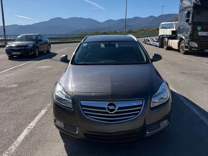 Opel Insignia karavan 2.0 CDTI