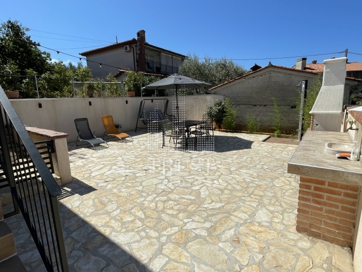 Vinkuran, centar – Mediteransko imanje s dvije kuće