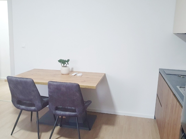 Belveder, 1S+DB, 600€, uključ. režije
