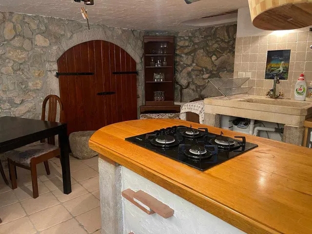 Prodajem kuću na Krku, Dobrinj