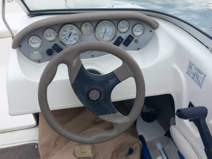 Glastron 175 SX Bowrider