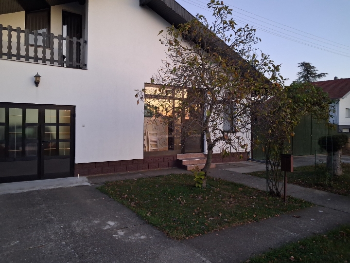 Prodaje se kuća u Belom Manastiru