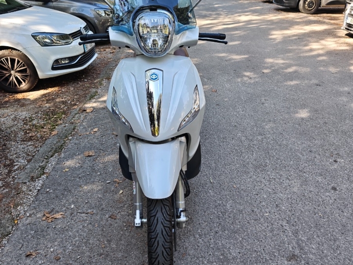 Piaggio Beverly 350 ST (2019. god.)