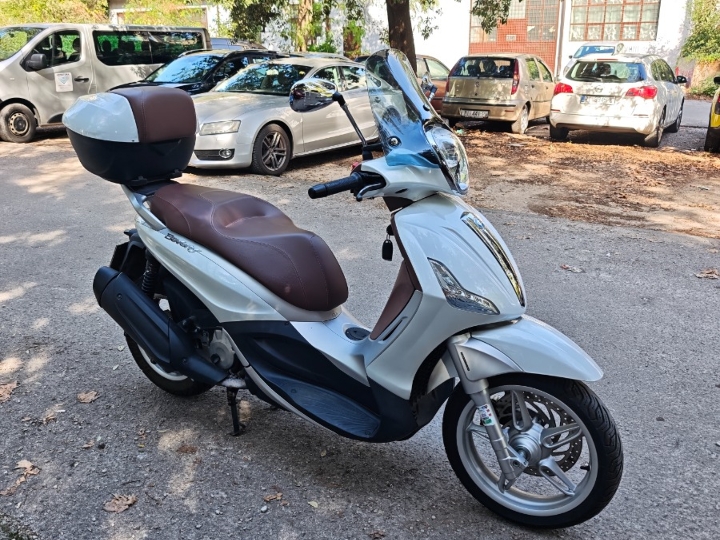 Piaggio Beverly 350 ST (2019. god.)