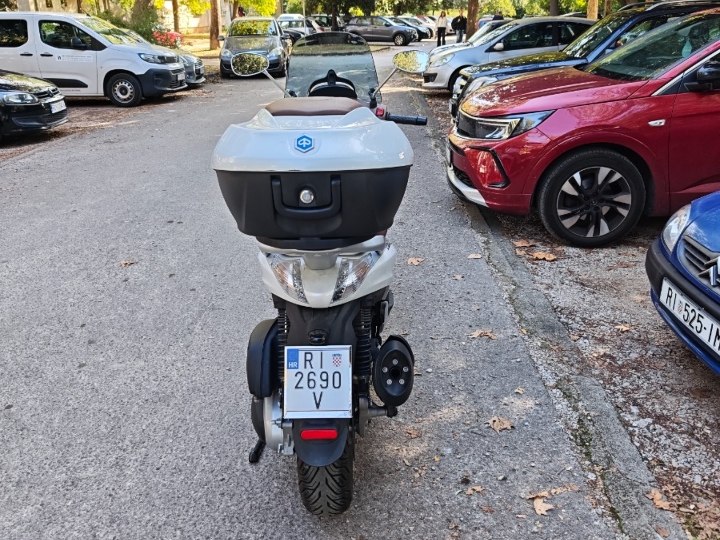 Piaggio Beverly 350 ST (2019. god.)