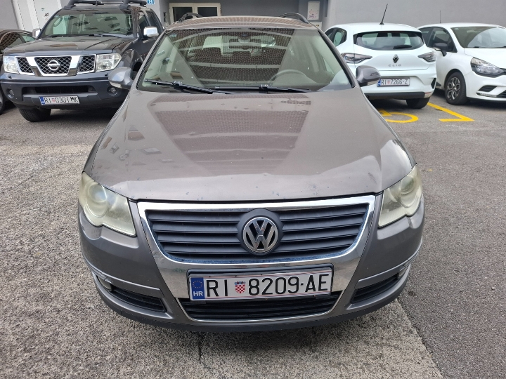 VW Passat karavan 2.0 tdi, reg. godinu dana, 10./2027., euro kuka