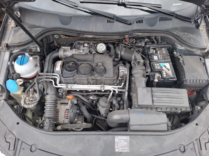 VW Passat karavan 2.0 tdi, reg. godinu dana, 10./2027., euro kuka