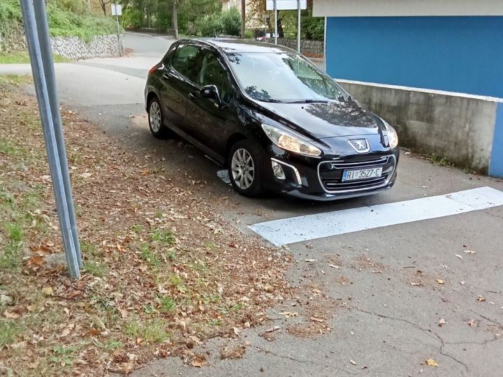 Peugeot 308 Sportium, 1.6 ehdi, 2012. god., moguća zamjena