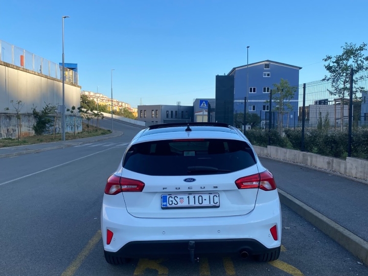 Ford Focus 1.5 TDCi / 120 KS / 2020. god. / 2 seta guma / 18’’ felge