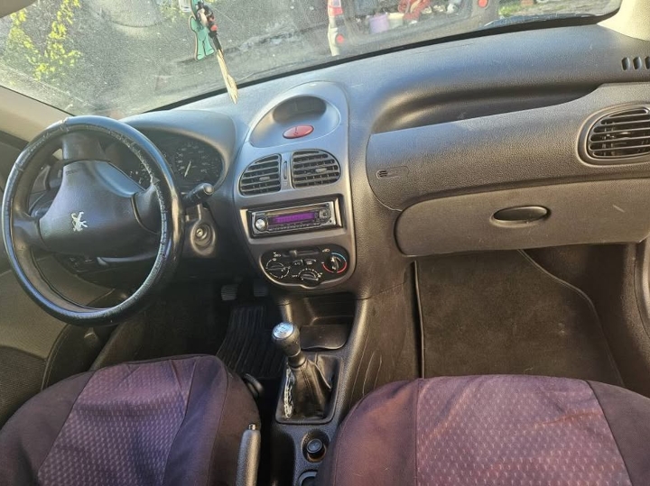 Peugeot 206