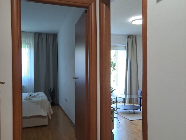 Srdoči – namješten stan s balkonom, 50 m², dugoročni najam