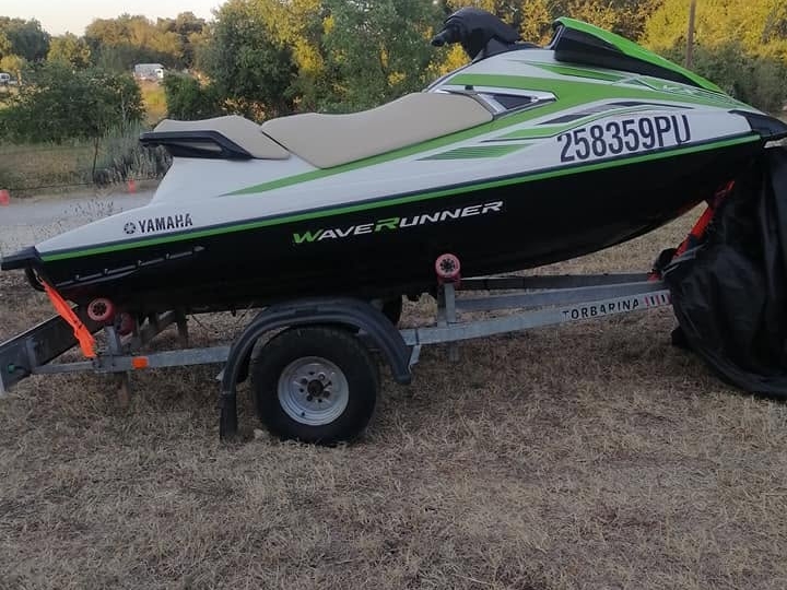 Yamaha jet ski