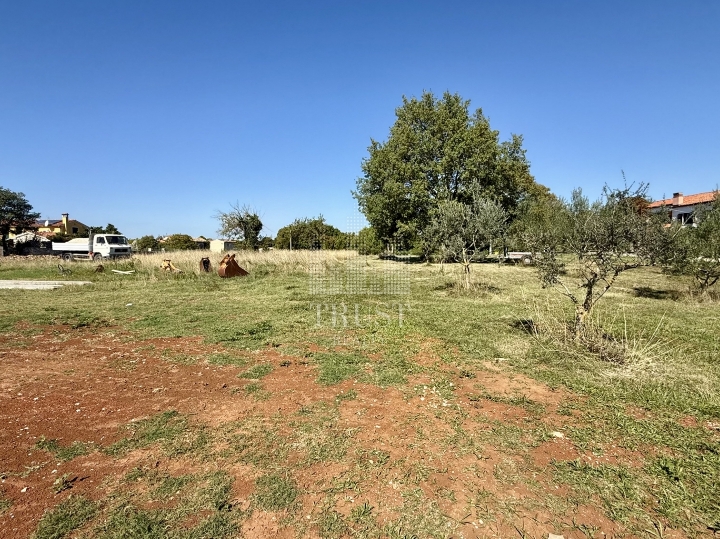 Istra, Raponji – građevinsko zemljište 845 m² za vilu