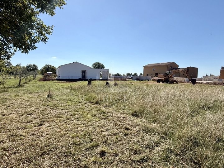 Istra, Raponji – građevinsko zemljište 845 m² za vilu